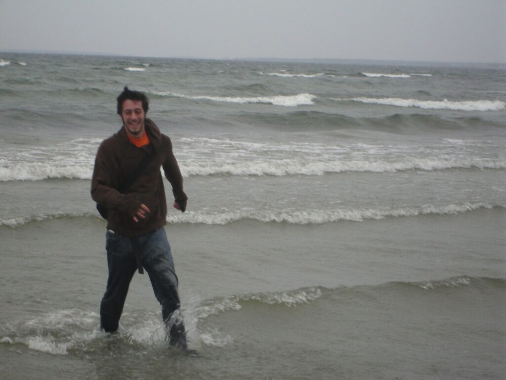 Adam Cullen Eesti rannikul 2008, Ameeriklane alustamas elu ja eesti keele õppimist